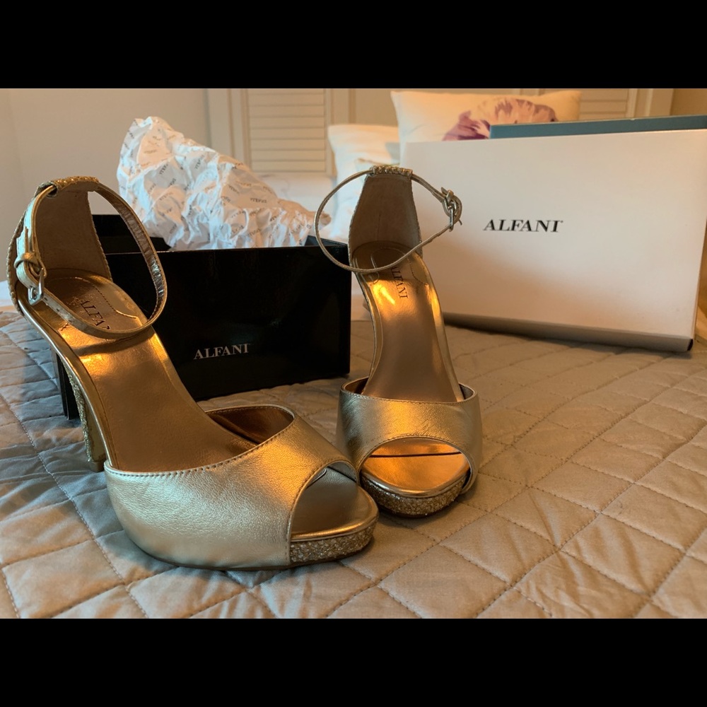 Alfani glitter shoes!